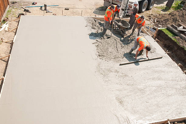 Best Concrete Walkway Installation  in Clintonville, WI